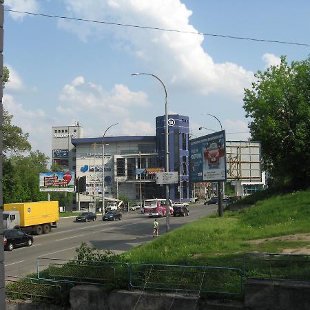 Apartment Near The Central Railway Station Kiev Exterior foto