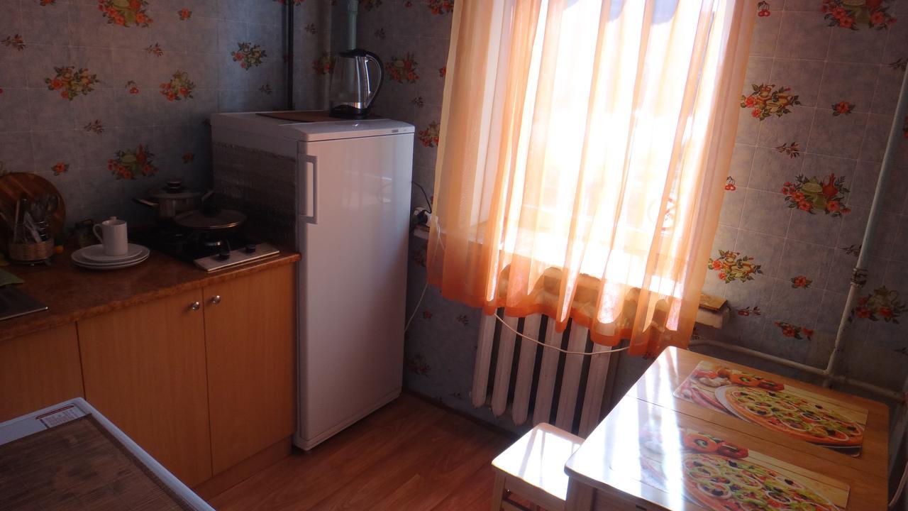 Apartment Near The Central Railway Station Kiev Exterior foto