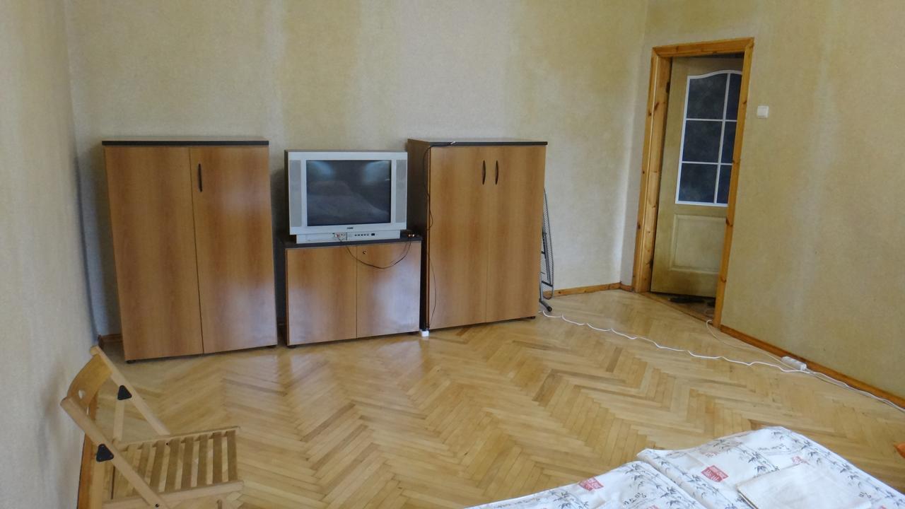 Apartment Near The Central Railway Station Kiev Exterior foto